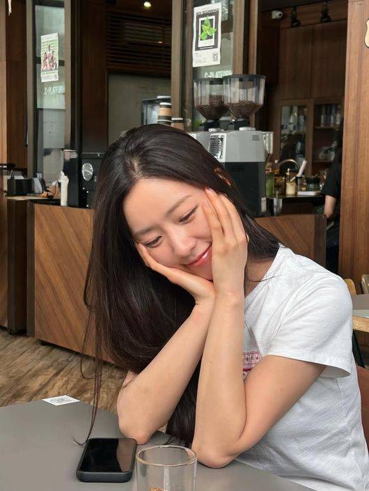 윤보미 SNS