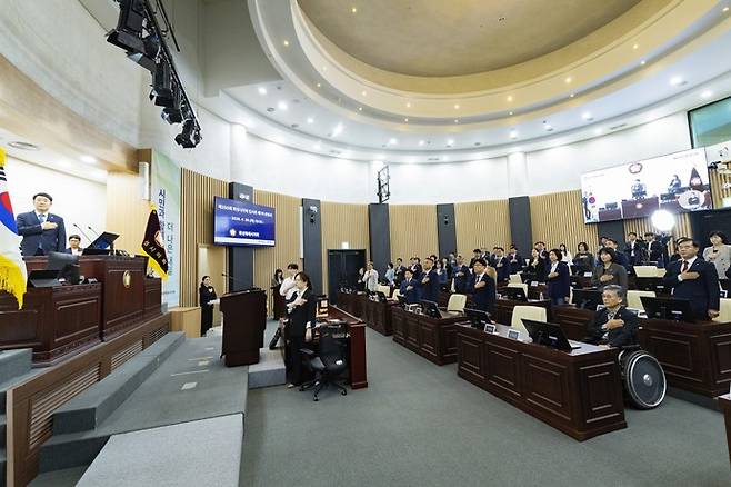 지난달 30일 화성시의회에서 제250회 임시회 본회의가 열렸다. 사진=화성시의회
