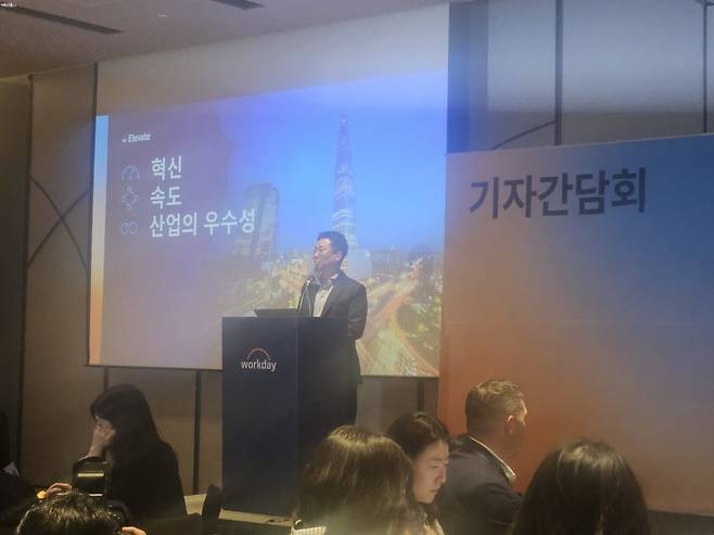 허정열 워크데이코리아 지사장이 워크데이 엘리베이트 서울 2026에서 발언하고 있다. 사진=구현화 기자