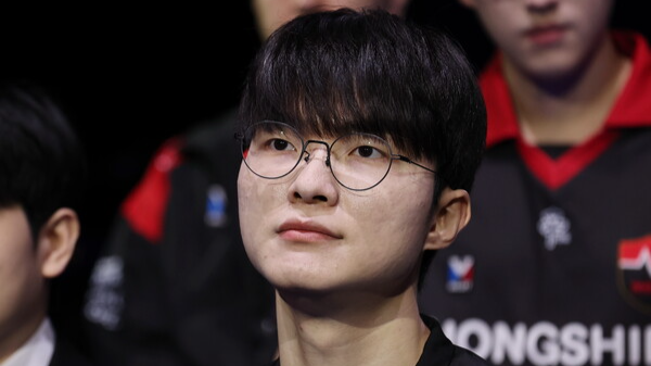 26일 서울 종로구 롤파크에서 열린 LCK(LoL 챔피언스 코리아) 2026 시즌 개막 미디어데이에 T1팀의 '페이커' 이상혁 선수가 참석하고 있다. 연합뉴스