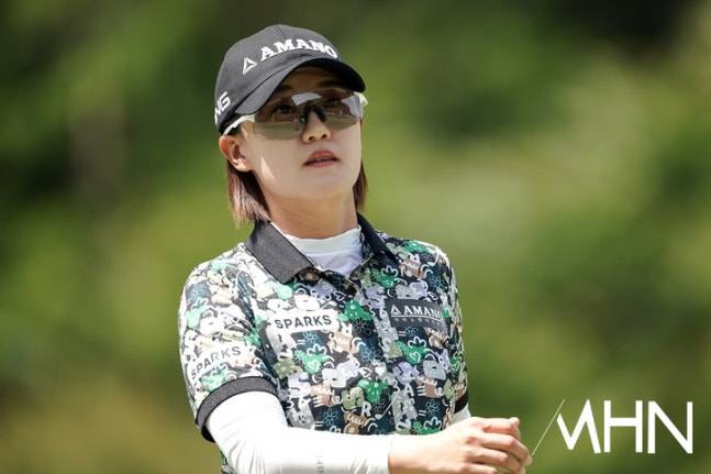 최은우가 17일 열린 KLPGA 투어 두산 매치플레이 결승전에서 샷을 하고 있다.