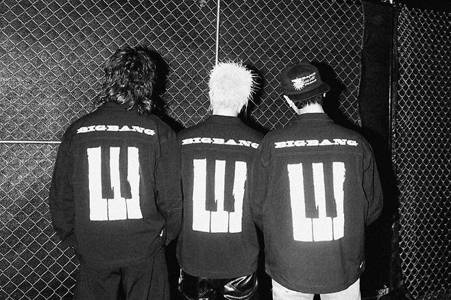데뷔 20주년을 맞은 빅뱅이 지난 21일 팬덤 플랫폼 '비스테이지'에 공식 커뮤니티를 개설했다./빅뱅 인스타그램