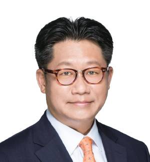 허욱 법무법인 세종 변호사 - 연세대 경영학·법학, 중국베이징대 법학 박사, 사법연수원 33기, 전 법무법인 율촌 상하이 대표처 대표