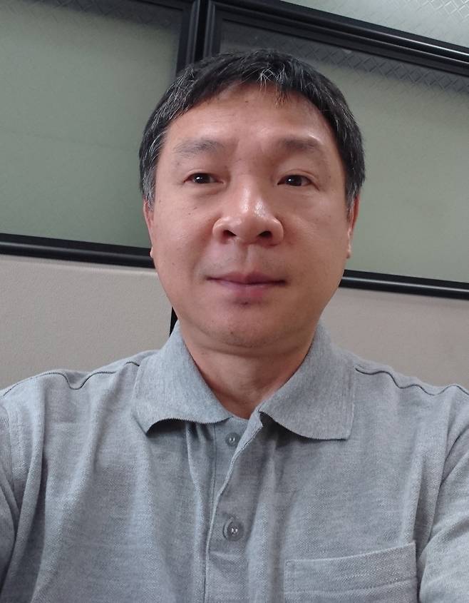 우다런 대만 국립중앙대 경제학과 교수는 대만의 지속 가능한 성장을 위해 전통 제조업과 서비스업 지원이 필요하다고 밝혔다. 본인 제공