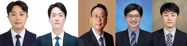 (왼쪽부터) 예성욱 경북대 박사과정생, 허민수 노스웨스턴대 박사과정생, 이규형 연세대 교수, 김현식 서울시립대 교수, 노종욱 경북대 교수