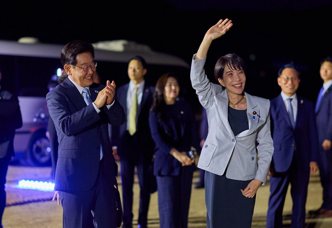 이재명 대통령과 다카이치 사나에 일본 총리 (사진, 청와대)