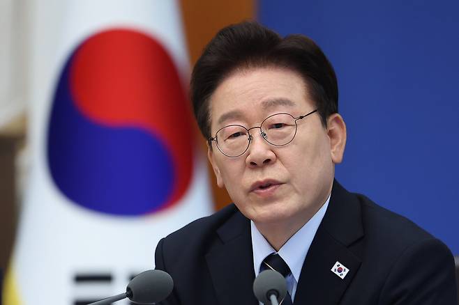 이재명 대통령이 20일 청와대에서 열린 제22회 국무회의 겸 제9차 비상경제점검회의에서 발언 하고 있다. /뉴스1