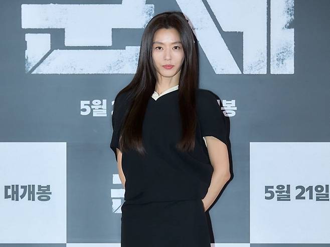 배우 전지현이 영화 '군체'의 주인공을 맡았다. / 사진제공=쇼박스