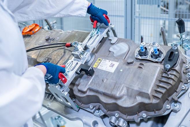 BMW iX5 Hydrogen에 적용될 핵심 제어장치 '에너지 마스터'의 사전 생산 시작