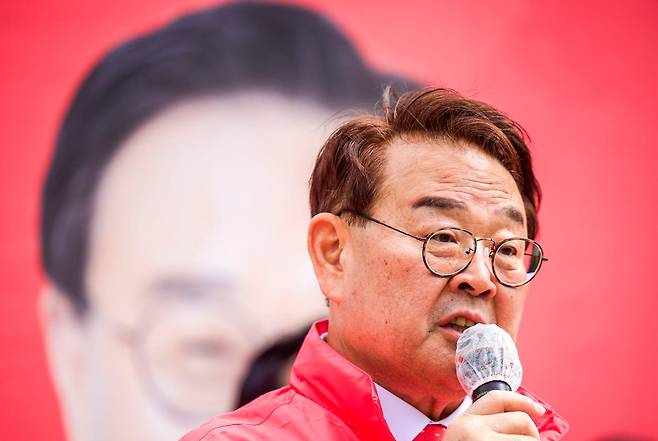 조전혁 서울교육감 후보가 7일 서울 중구 서울광장에서 서울교육감 출마 선언 기자회견을 하고 있다. 뉴시스