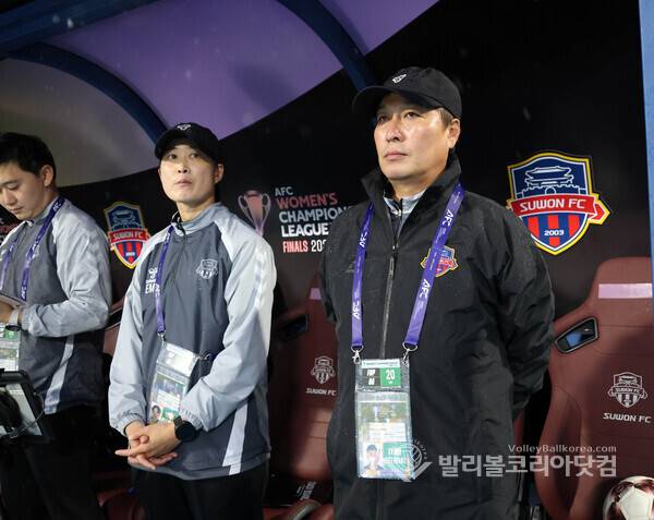 수원FC 위민 박길영 감독, AFC 챔피언스리그 여정에 감사…"팬들 응원 덕분에 힘 얻었다".(사진=김경수 기자/ 발리볼코리아닷컴. 2026.5.20.)
