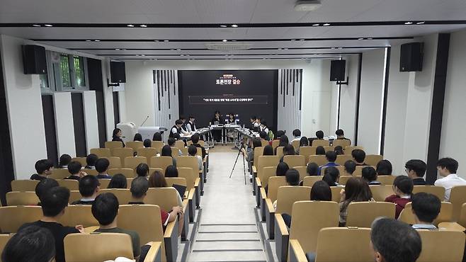 안양 동안고등학교가 학생 주도성 함양 프로그램을 진행하고 있다.