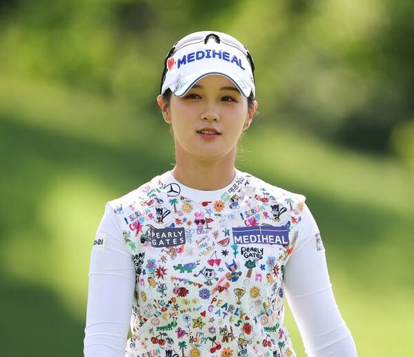 2026년 한국여자프로골프(KLPGA) 투어 제14회 E1채리티 오픈에 출전한 박현경 프로가 1라운드에서 경기하는 모습이다. 사진제공=KLPGA (사진을 무단으로 사용하지 마십시오.)