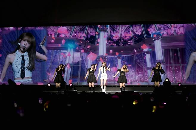 최예나, 홍콩도 '캐치 캐치~♥'