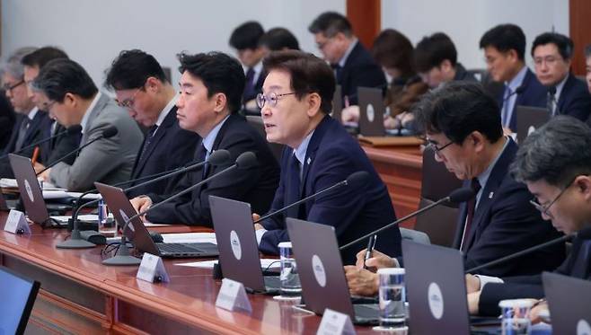 이재명 대통령이 28일 청와대에서 수석보좌관회의를 주재하고 있다. 2026.5.28 연합뉴스