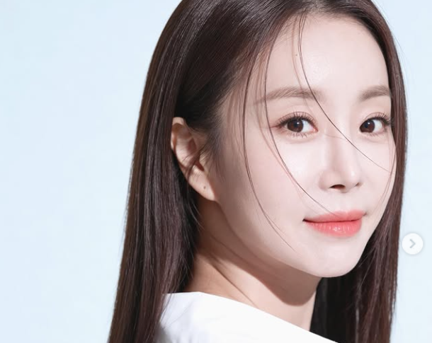 지난 27일 방송된 KBS 2TV 예능 프로그램 ‘슈퍼맨이 돌아왔다’의 예고편에서는 연예계 최고령 산모로 큰 축하를 받고 있는 47세 예비맘 한다감의 일상이 베일을 벗었다. /한다감 소셜미디어