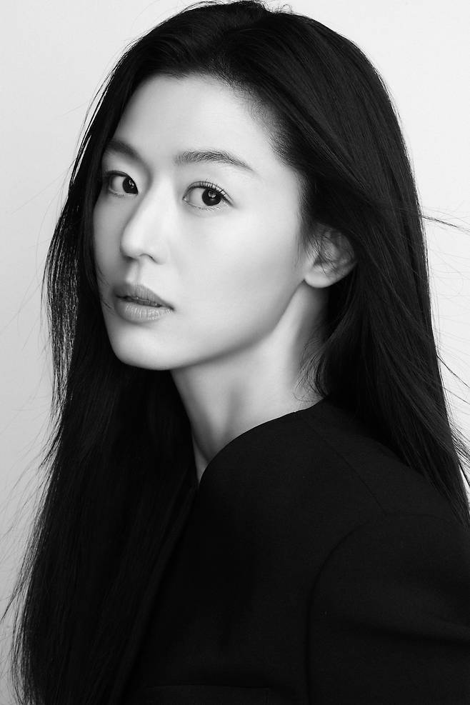 배우 전지현. /주한 프랑스대사관