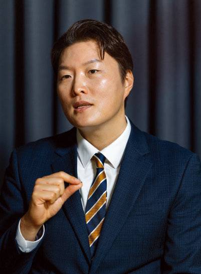 ‘AI 버블, 반도체 실전 투자법’을 쓴 이형수 HSL파트너스 대표. 조영철 기자