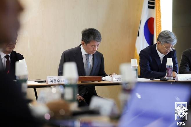 ▲ 정몽규 대한축구협회장은 문체부 특정감사와 중징계 요구 등 거센 압박 속에서도 지난해 4선에 성공하며 2029년까지 임기를 확보했던 만큼, 갑작스러운 사퇴 발표는 축구계 안팎에 큰 충격을 안겼다. ⓒ 대한축구협회
