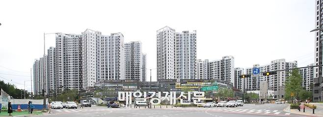 3~4월 서울 강동구에서 거래가 가장 많았던 ‘고덕 그라시움 아파트’ 전경. 매경DB