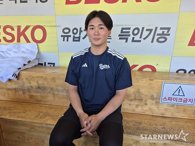 두산 타카다가 5월 30일 대구 삼성전을 앞두고 인터뷰하고 있다. /사진=신화섭 기자