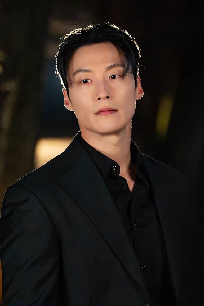 허남준이 특유의 퇴폐미로 자신만의 입지를 구축하고 있다./사진제공=SBS
