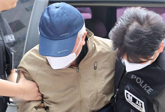 청주 노래방 살해범 영장실질심사. 연합뉴스