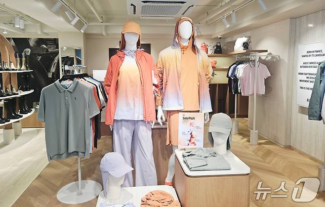 에이글 자외선 차단 기능성 제품 '솔라 팩' 시리즈 ⓒ 뉴스1 박혜연 기자