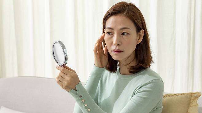 기미 치료에서 중요한 것은 기미를 없애는 것이 아닌 재발하지 않도록 관리하는 것이다 | 출처: 클립아트코리아