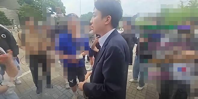 이 대표는 7일 페이스북을 통해 전날 집회 현장을 방문해 약 4시간 30분 동안 머물었다고 밝혔다. 개혁신당 이준석 대표 페이스북 갈무리