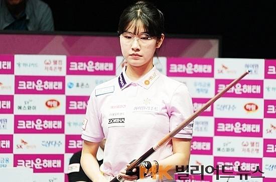 대회 2연패를 노리는 이미래가 6일 하이원리조트LPBA 32강전에서 이주희에 세트스코어 3:0 완승을 거두고 16강에 진출했다. 이미래는 하윤정과 8강행 티켓을 놓고 격돌한다. (사진=MK빌리어드뉴스 DB)