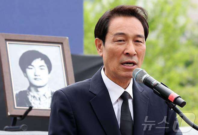우상호 강원도지사 당선인이 9일 서울 서대문구 연세대학교에서 열린 제39주기 이한열 추모제에서 추모사를 하고 있다. 2026.6.9 ⓒ 뉴스1 김진환 기자