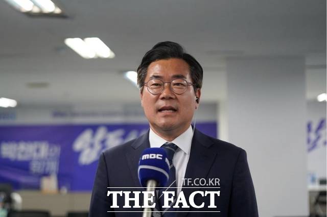 4일 박찬대 인천시장 당선인이 선거사무소에서 당선 소감을 발표하고 있다. /더팩트DB