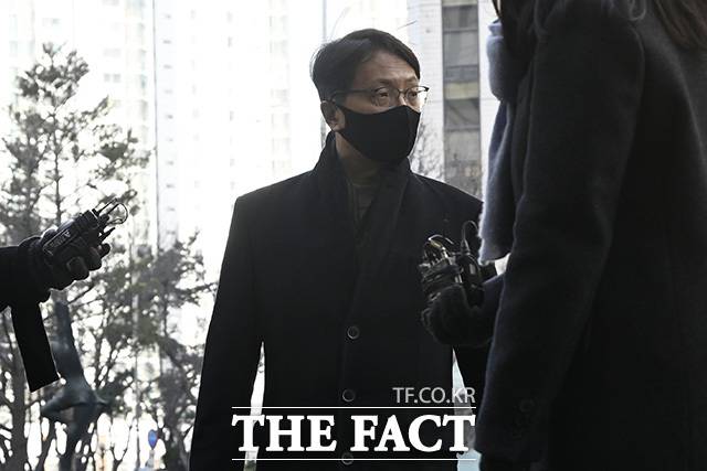 국회 '쿠팡 사태 연석 청문회'에서 위증한 혐의를 받는 박대준 전 쿠팡 한국 대표가 지난 2월3일 서울 마포구 서울경찰청 반부패수사대에 출석하고 있다. /송호영 기자