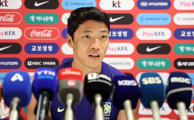 체코와 북중미월드컵 조별리그 1차전을 앞둔 축구대표팀 황희찬이 9일(한국시간) 멕시코 할리스코주 사포판의 베이스캠프인 치바스 바예 베르데에서 인터뷰를 갖고 체코전 필승을 다짐했다. 사포판|뉴시스