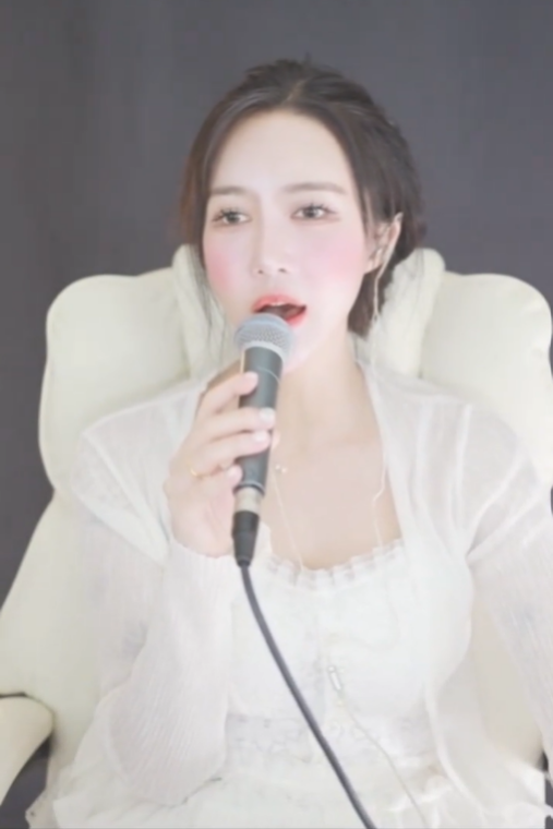 ▲ 고 김윤설. 출처| 김윤설 틱톡