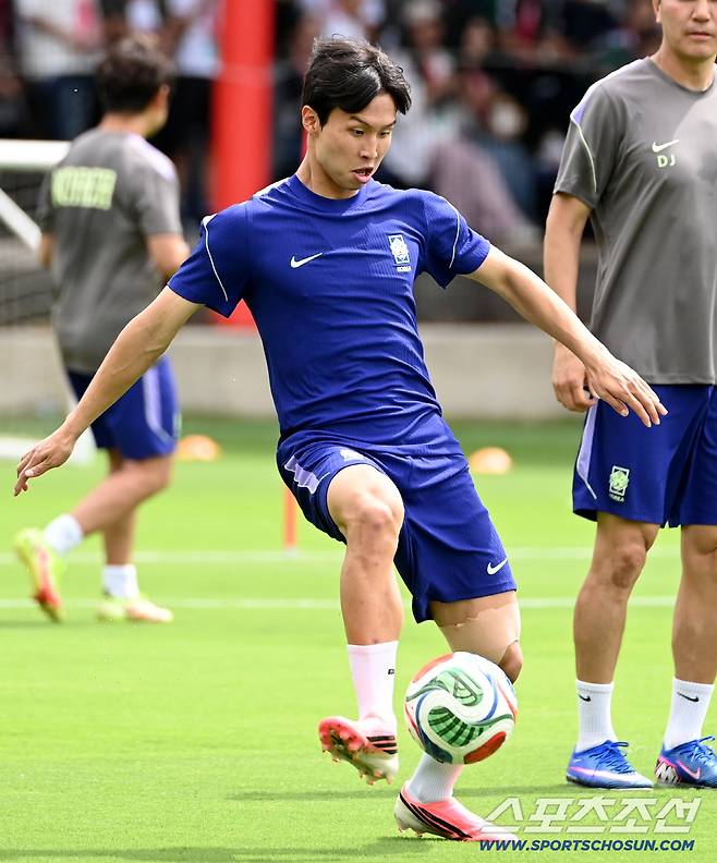 7일(한국시각) 멕시코 과달라하라의 대표팀 베이스캠프 훈련장인 치바스 베르데 바예에서 진행된 대한민국 월드컵 대표팀의 공식 훈련, 훈련에 나선 엄지성의 모습. 과달라하라(멕시코)=허상욱 기자wook@sportschosun.com/2026.06.07/