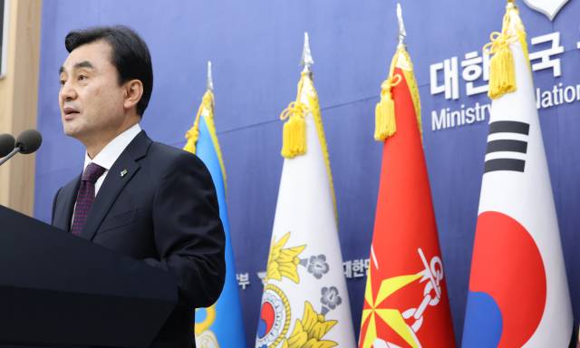 ▲안규백 국방부 장관이 10일 서울 용산구 국방부 브리핑룸에서 방첩사 해체 및 기능개편 발표를 하고 있다. ⓒ연합뉴스