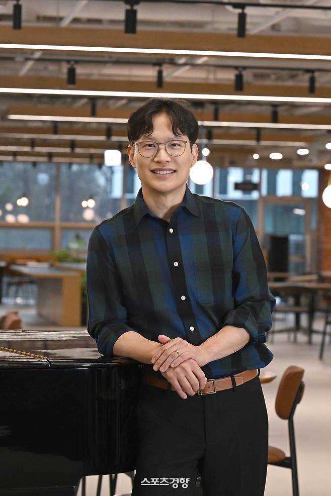 현대자동차기아 AVP본부장 박민우 사장. 포티투닷(42dot) CEO까지 겸직하고 있다. 박 사장은 ‘테슬라 오토파일럿’의 초기 멤버이자 엔비디아의 자율주행 인지 기술 조직 총괄한 경험을 지니고 있다.