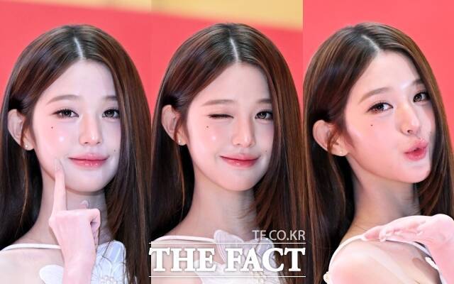 아이브 장원영이 11일 서울 송파구 롯데백화점 에비뉴엘 잠실점에 마련된 팝업스토어 '핑크 글로우 테크 라운지' 오픈 기념행사에 참석해 포즈를 취하고 있다. /이새롬 기자