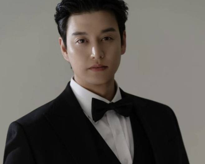 유키스 출신 가수 일라이 재혼 발표. 사진 I 일라이 SNS