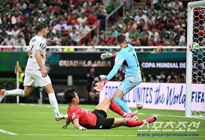 12일(한국시각) 멕시코 과달라하라 사포판의 에스타디오 과달라하라에서 열린 2026 북중미월드컵 대한민국과 체코의 경기. 오현규가 결승골을 터뜨리고 있다. 사포판(멕시코)=허상욱 기자wook@sportschosun.com/2026.06.12/