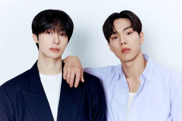 그룹 몬스타엑스 셔누X형원이 '팬앤스타' 위클리 뮤직 8위에 올랐다. 남은 투표 기간 동안 순위가 오를지 기대된다./스타쉽엔터테인먼트