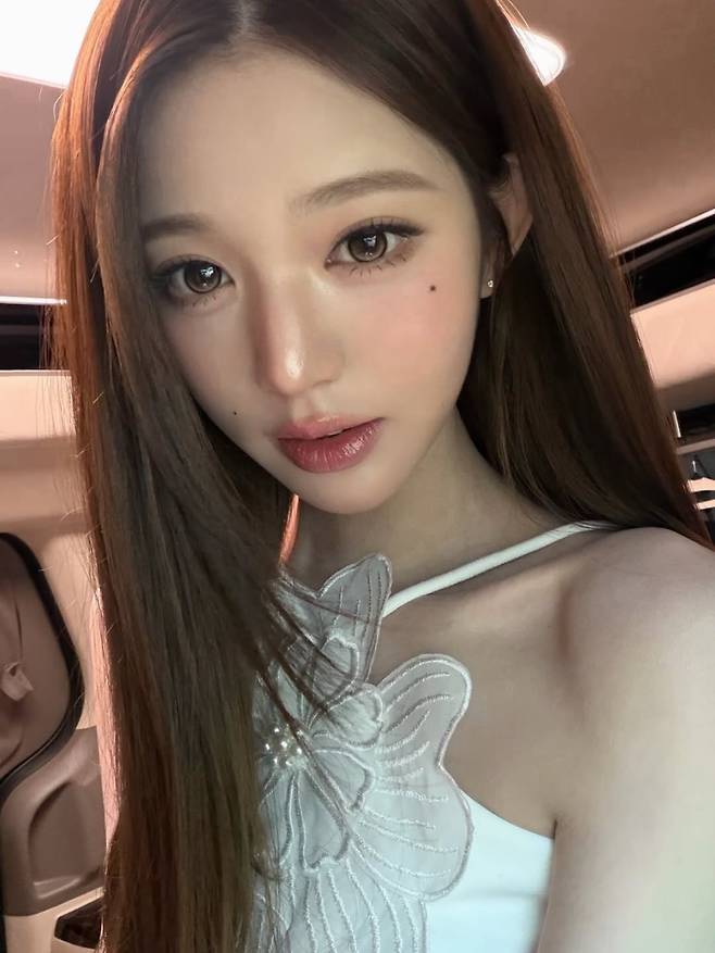 사진 = 장원영 인스타그램