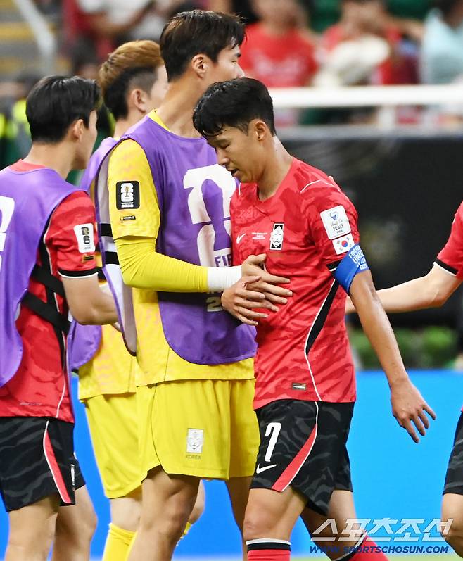 12일(한국시각) 멕시코 과달라하라 사포판의 에스타디오 과달라하라에서 열린 2026 북중미월드컵 대한민국과 체코의 경기. 손흥민이 전반전을 마친 뒤 그라운드를 빠져나가고 있다. 사포판(멕시코)=허상욱 기자wook@sportschosun.com/2026.06.12/
