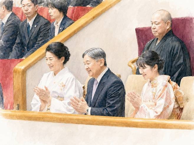 나루히토 천황 가족(앞줄)이 지난 1월 18일 도쿄 스미다구 료고쿠국기관에서 열린 스모 경기를 관전하는 모습. 이날 소셜미디어에서는 아이코 공주의 기모노 차림에 호의적 반응이 이어졌다. 궁내청이 공개한 사진을 참고해 생성형 인공지능(AI)으로 제작한 일러스트.