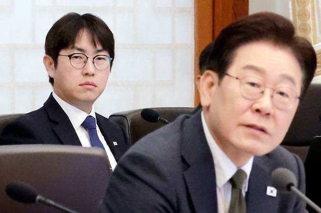 하정우 전 AI미래기획수석과 이재명 대통령./뉴스1