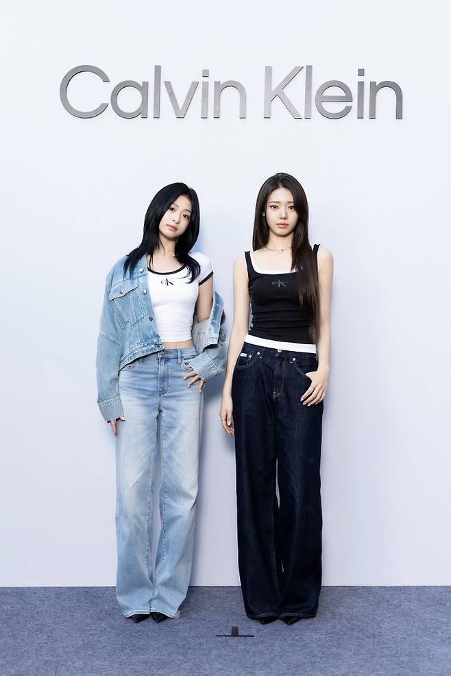 베이비몬스터 아현,로라