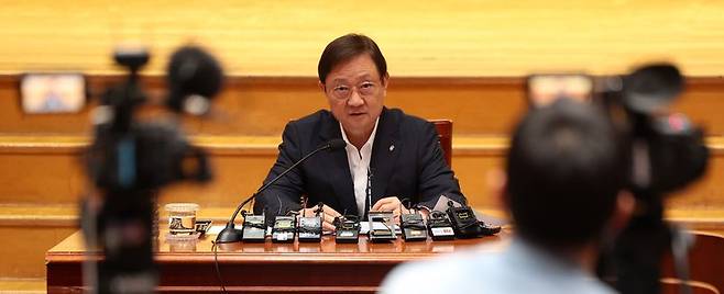 이찬진 금융감독원장이 22일 서울 여의도 금융감독원에서 정례 기자간담회를 하고 있다. 뉴시스