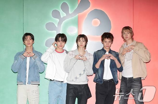 그룹 코르티스(CORTIS) 건호(왼쪽부터)와 성현, 주훈, 제임스, 마틴ⓒ 뉴스1 권현진 기자